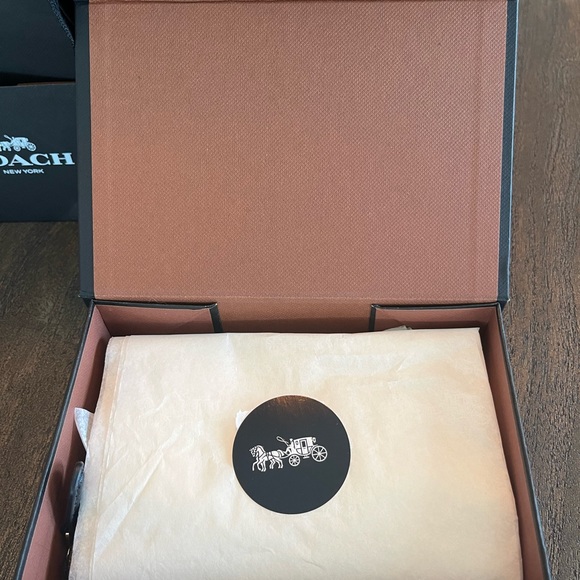 BRAND NEW✨Coach Zip Around Leather Wallet - Black * brand new w/ tags * - Picture 12 of 15